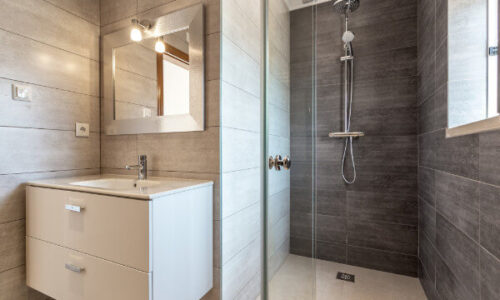 Meyer Davis’ Most Luxurious and Modern Bathroom Designs