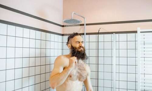 Cold Shower vs Hot Shower – What Are The Benefits?